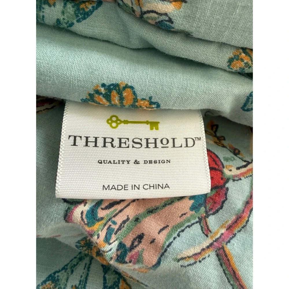 Threshold‎ Twin/XL Twin Comforter Blue Red Floral Design Reversible Cottage